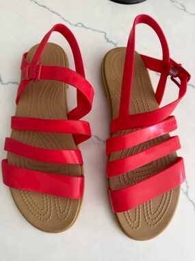 Coral Croc Sandals - size 10